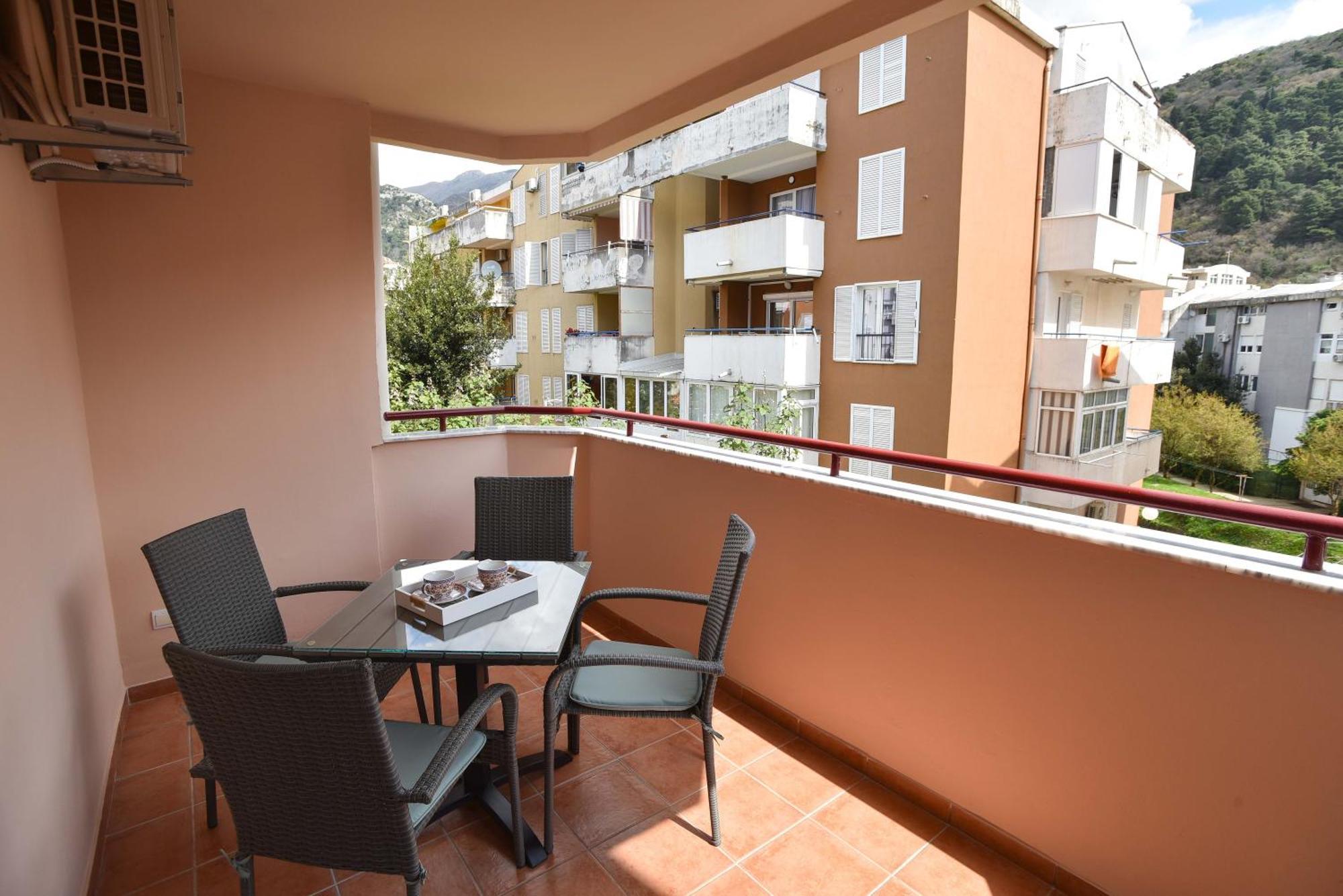 Comfort Apartment Near The Beach Budua Esterno foto
