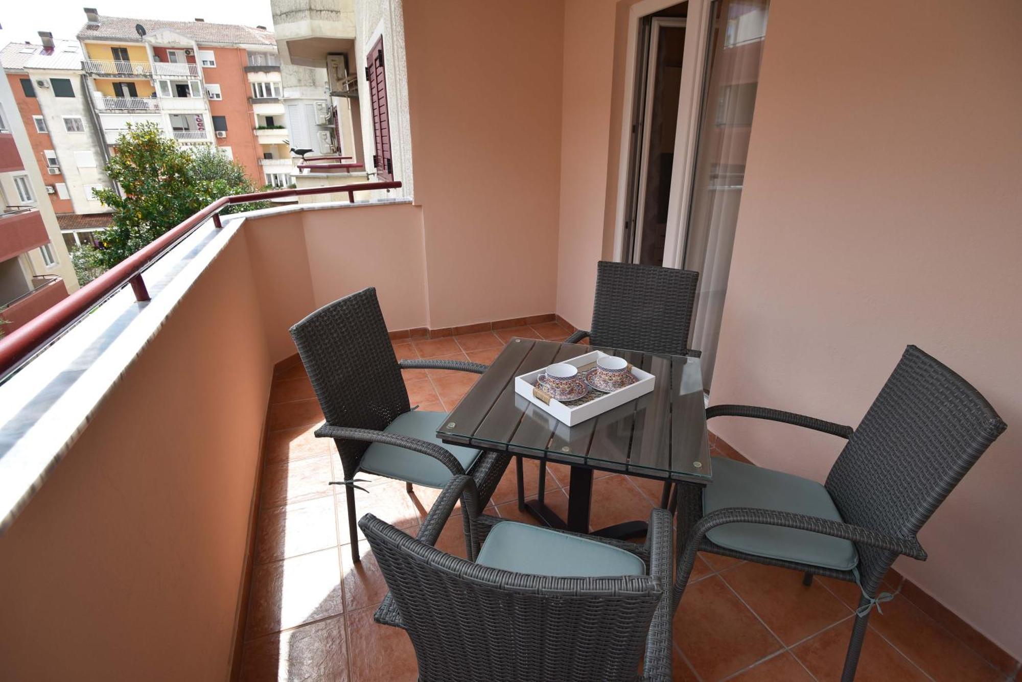 Comfort Apartment Near The Beach Budua Esterno foto